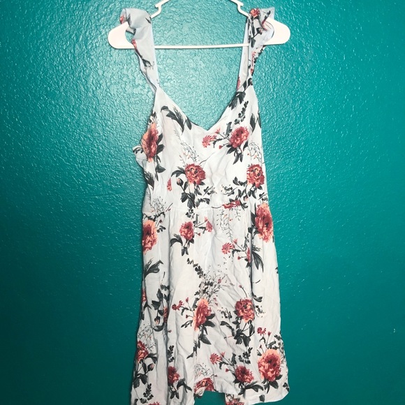 Summer dress brand new - Picture 2 of 3